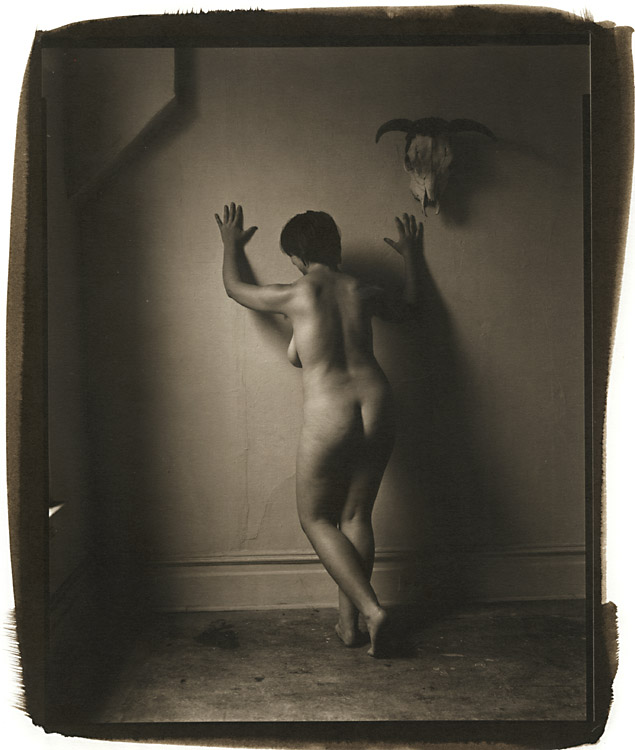 Nude Nude