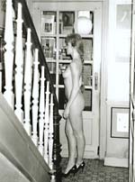 Marcel Marien - La passag&egrave;re de l'escalier
Click for more Images